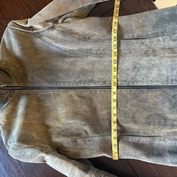 Vintage Wilson's Leather Maxima Distressed Leather Jacket, Size L, Gently worn